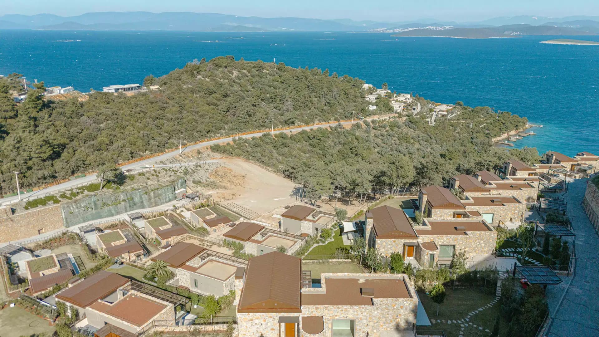 Bodrum Seba Gölköy Manzaralı Büyük Bahçeli Satılık 5+1 Villa