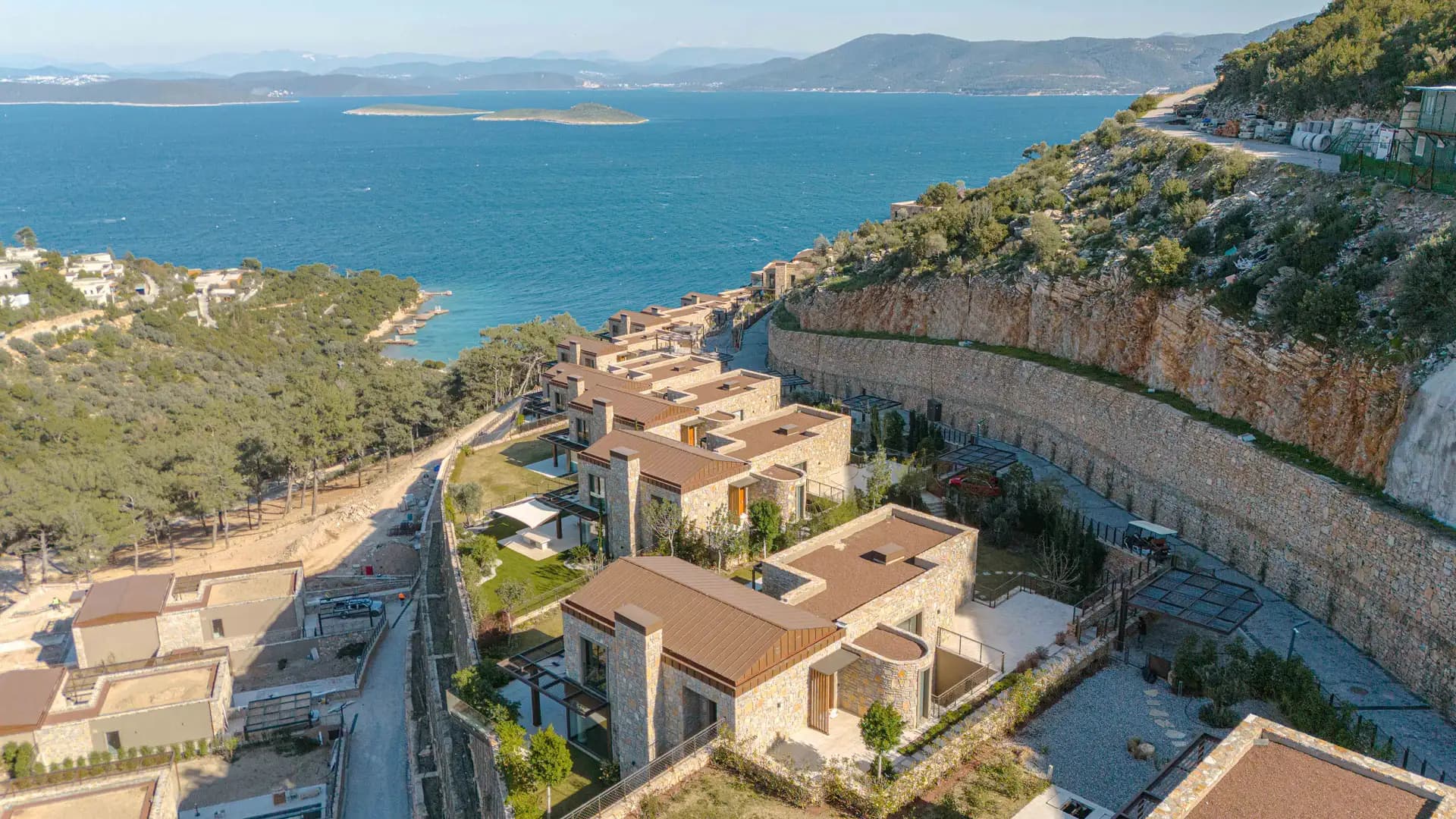 Bodrum Seba Gölköy Manzaralı Büyük Bahçeli Satılık 5+1 Villa