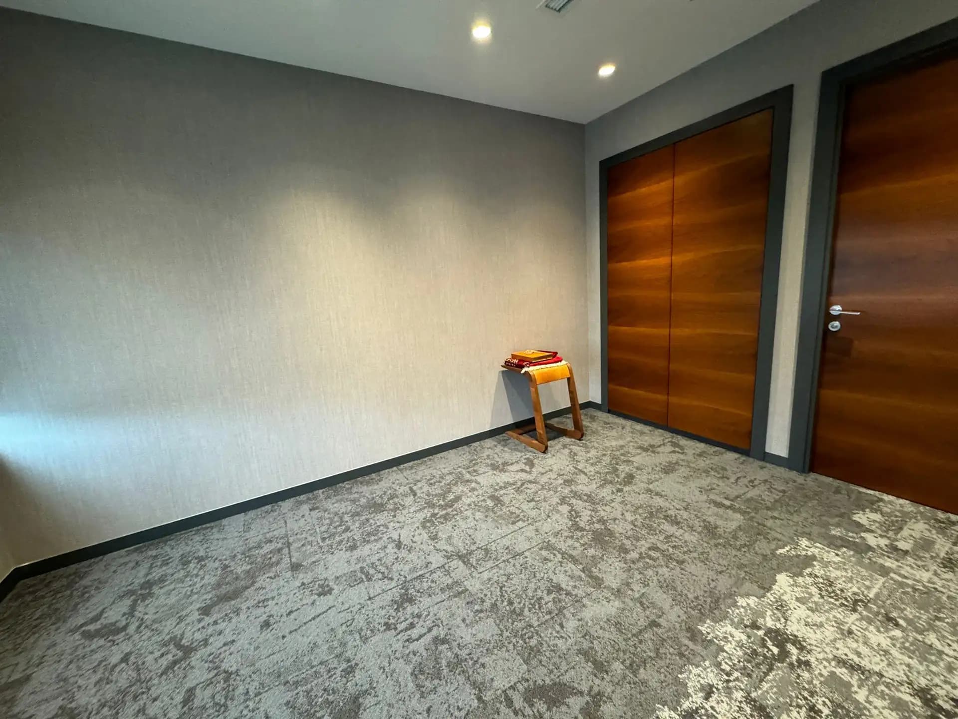 Maslak Park Plazada 1140m2 Özel Dekore Kiralık Ofis