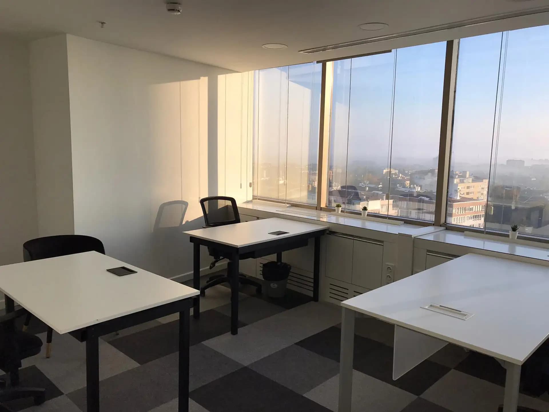 Etiler Akmerkezde 500m2 Dekorasyonlu Kiralık Ofis