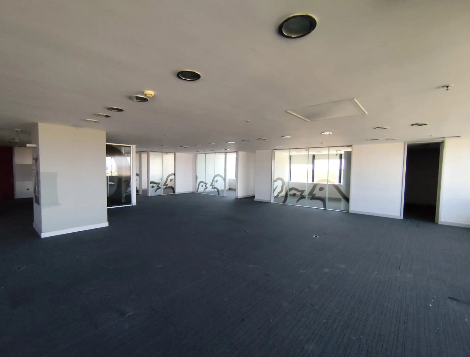 Maslak Nurol Plazada Dekorasyonlu 1420m2 Kiralık Ofis