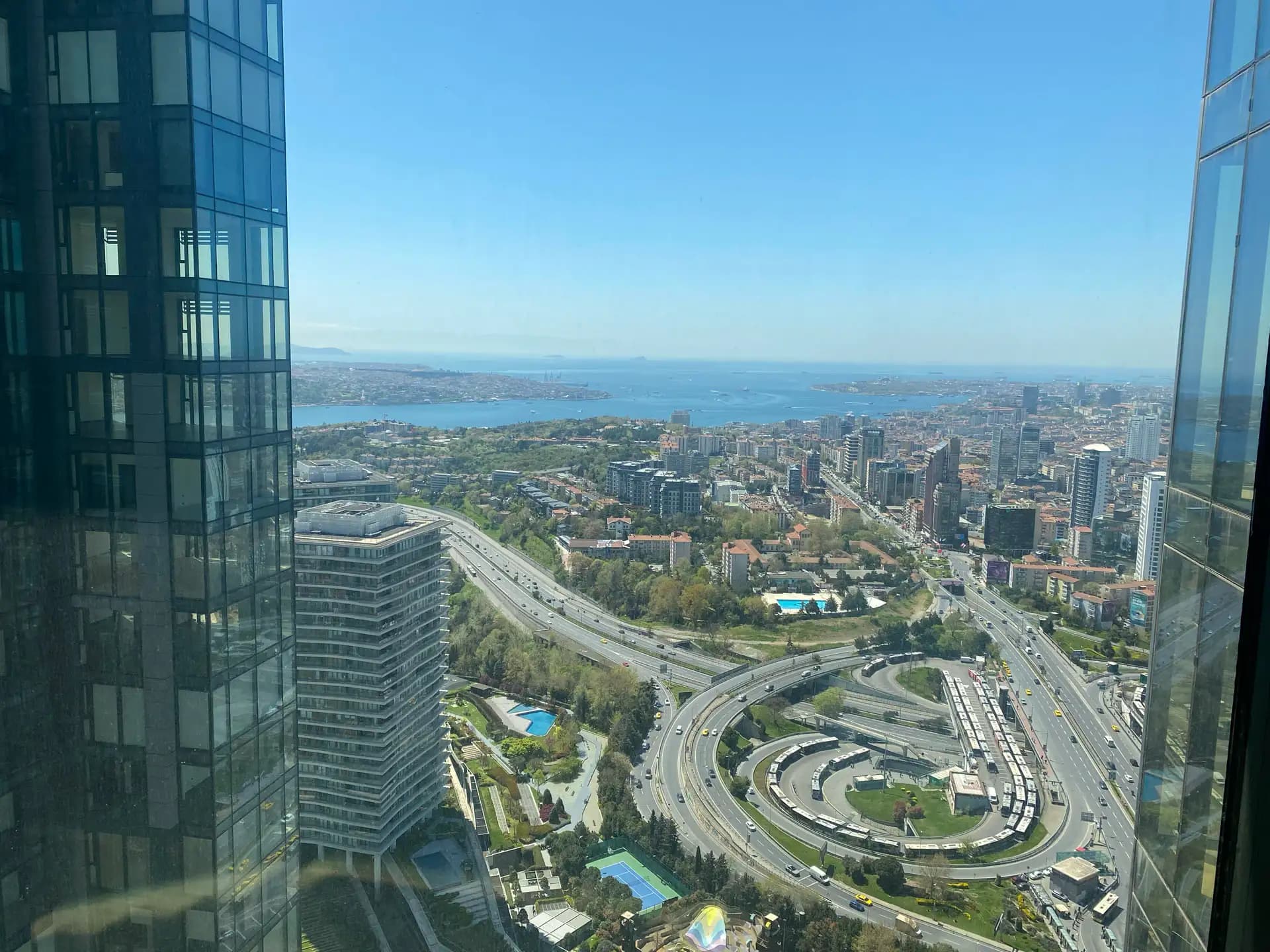 Çiftçi Towers Yüksek Kat Boğaz Manzaralı Satılık 3+1 Daire