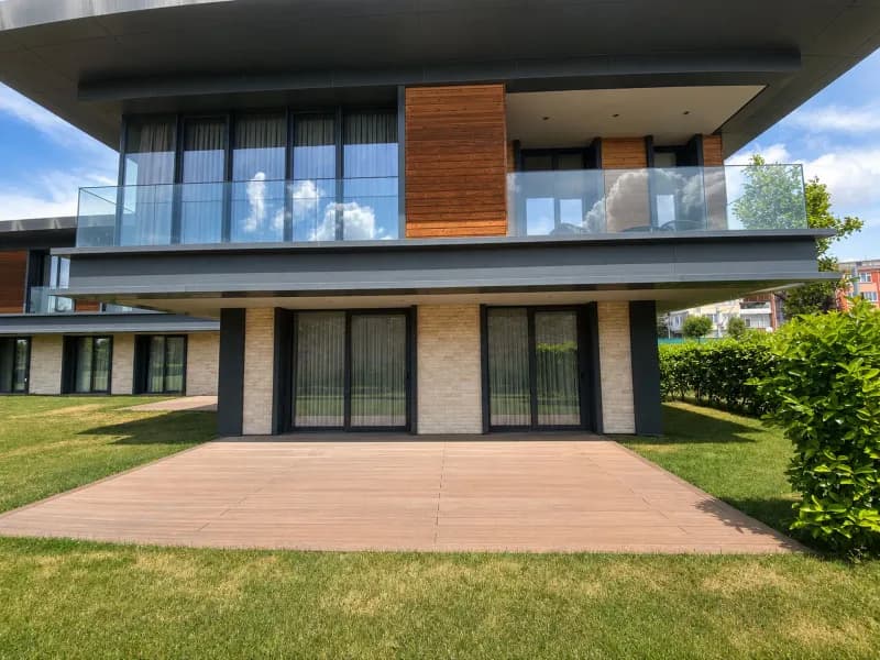 Cer İstanbul Sur Manzaralı Bahçe Kat Boş Satılık 1+1 Daire / LUX - İstanbul, Fatih, Yedikule Mah