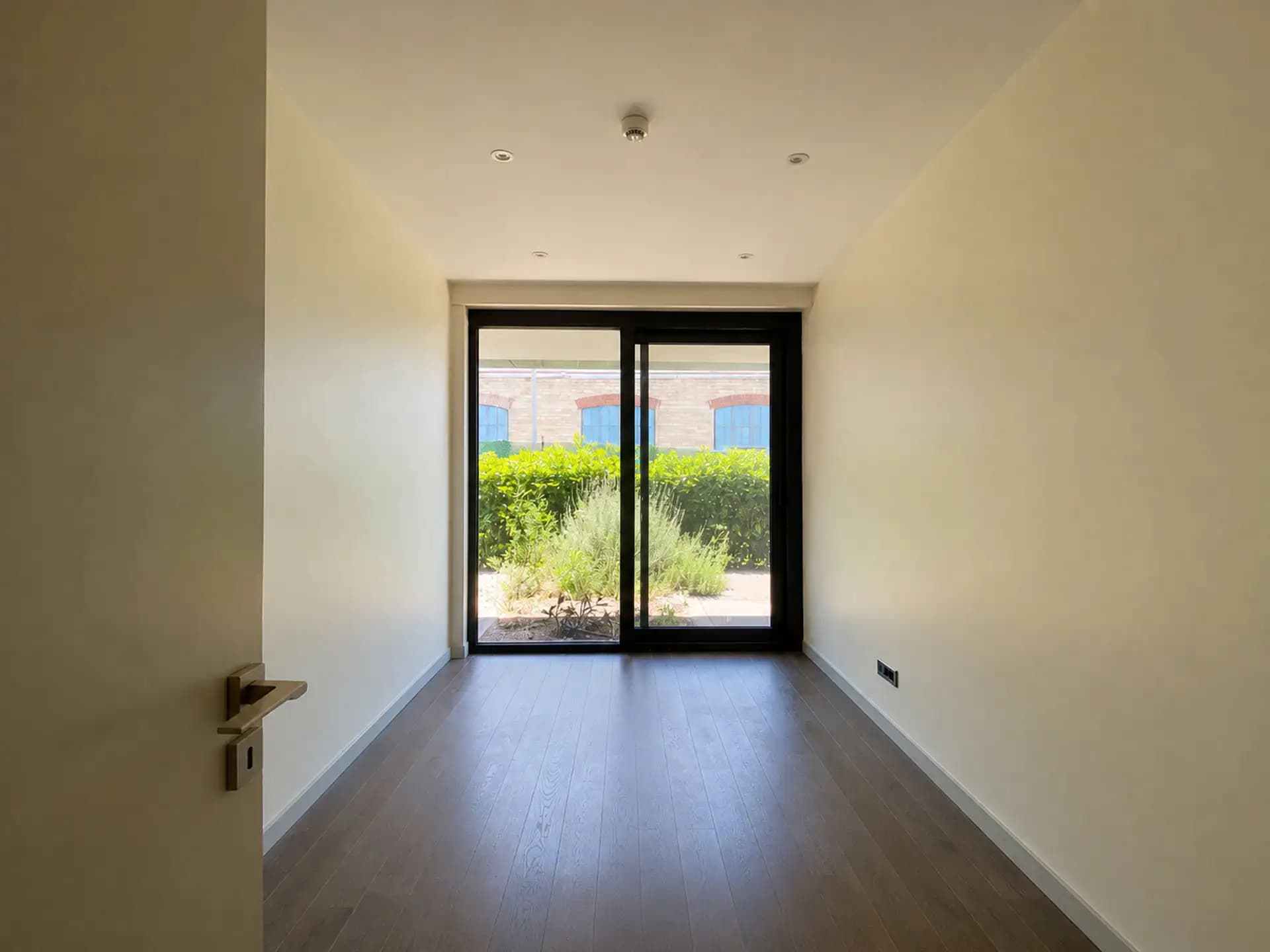 Cer İstanbul 90 m² Özel Bahçeli Geniş 3+1 Kiralık Daire